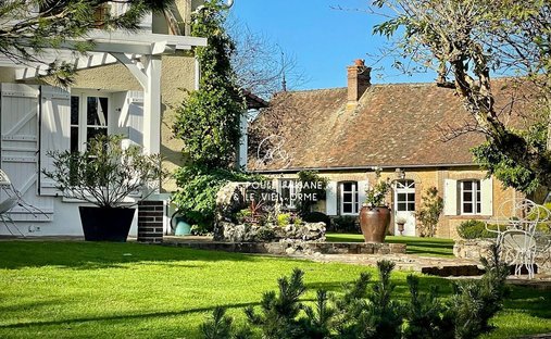 House in Houdan, Ile-de-France, France 1