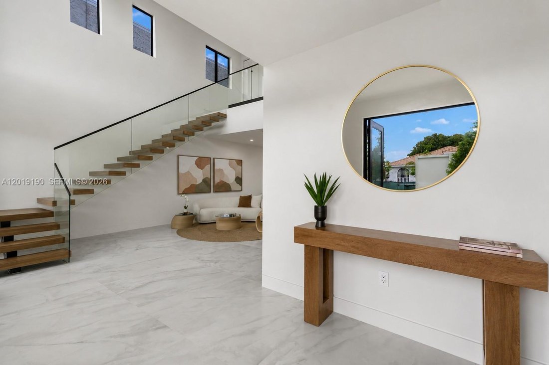 House in Miami, Florida, United States 2 - 17933126