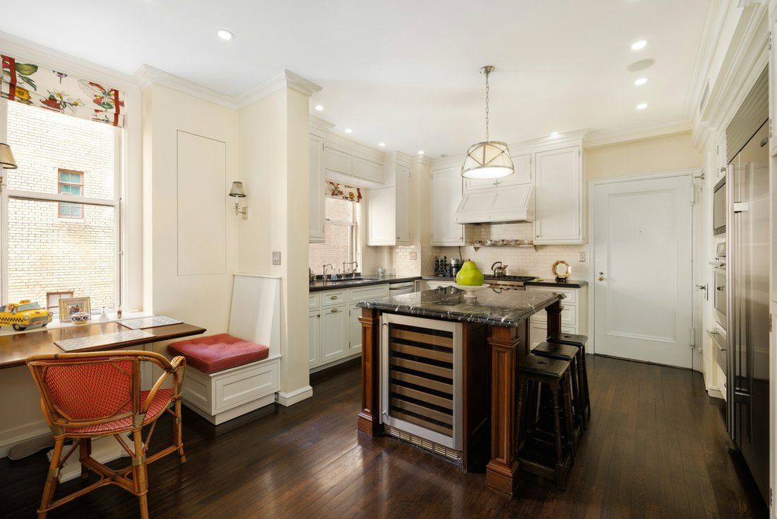 Co Op in New York, New York, United States 5 - 17774990