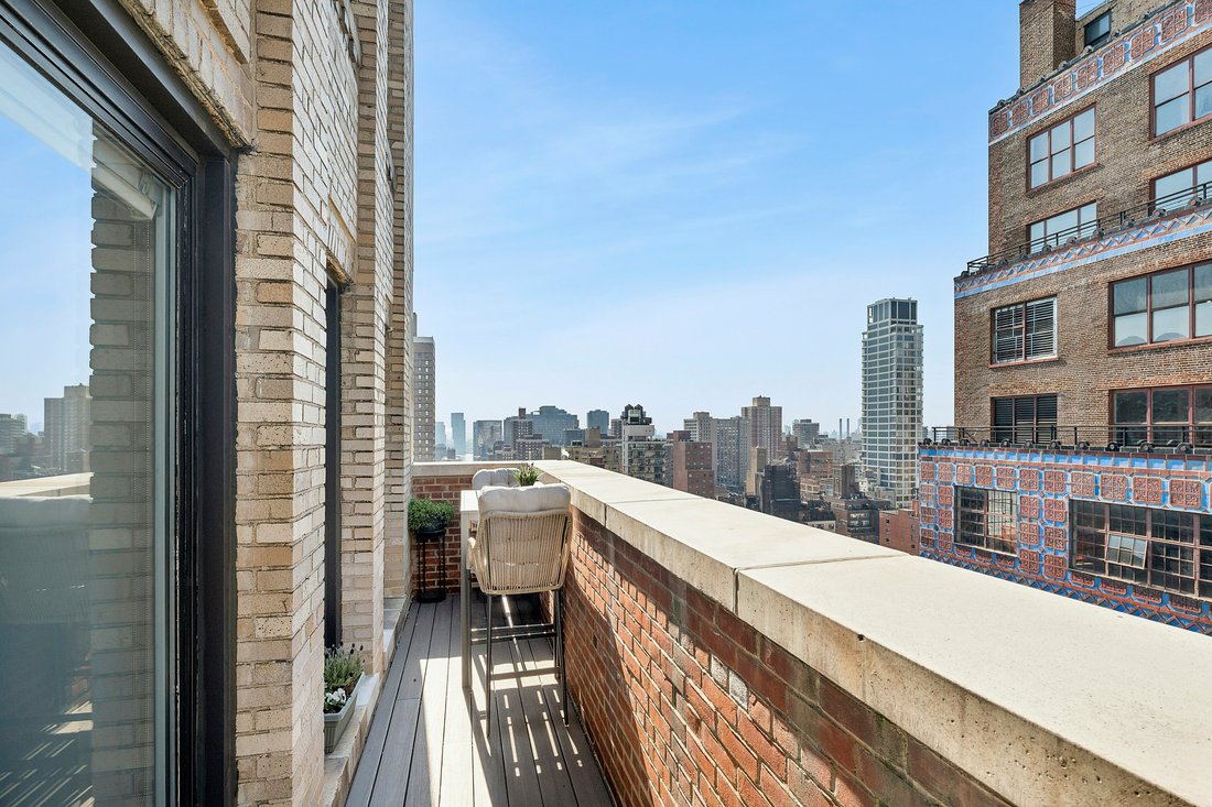 Co Op in New York, New York, United States 2 - 17687288