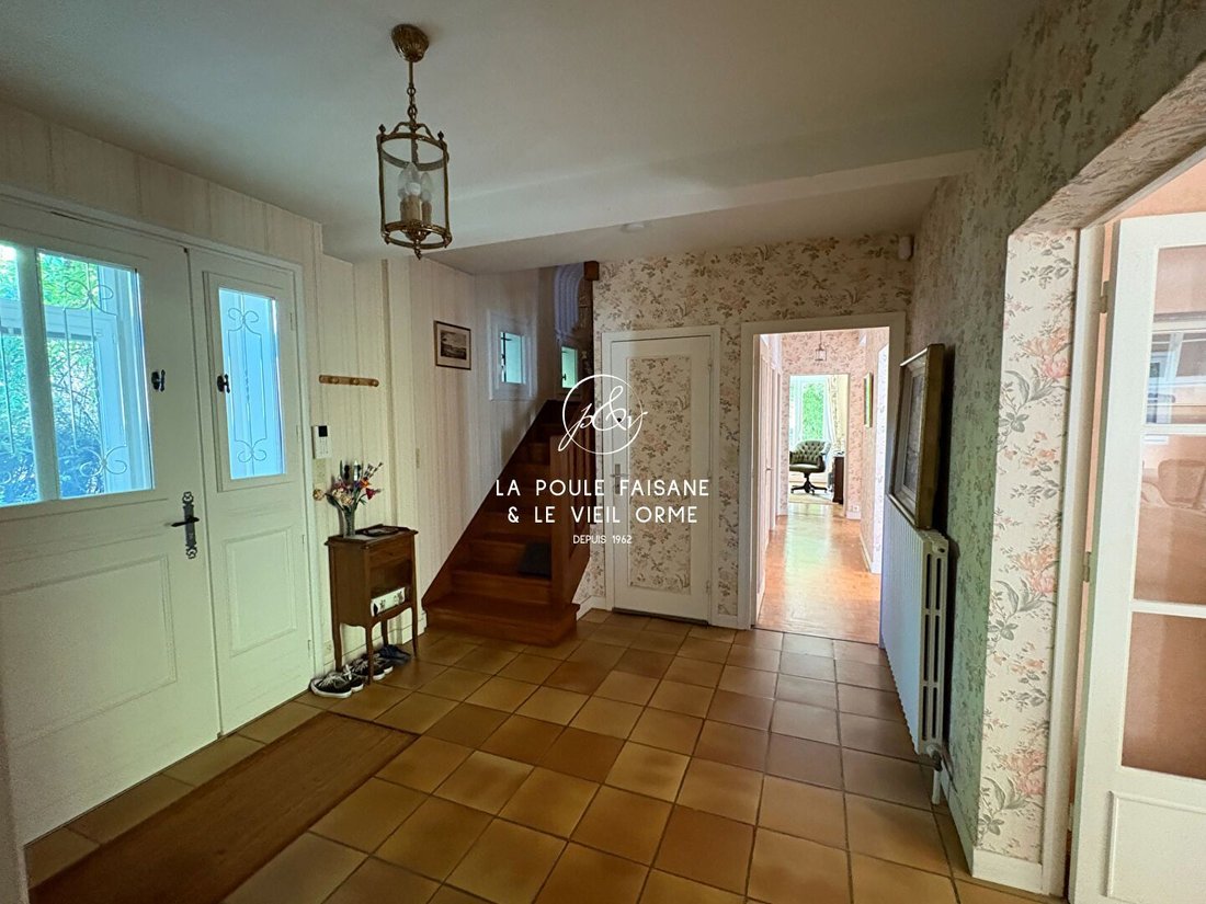 House in Montfort-l'Amaury, Ile-de-France, France 5 - 17090562