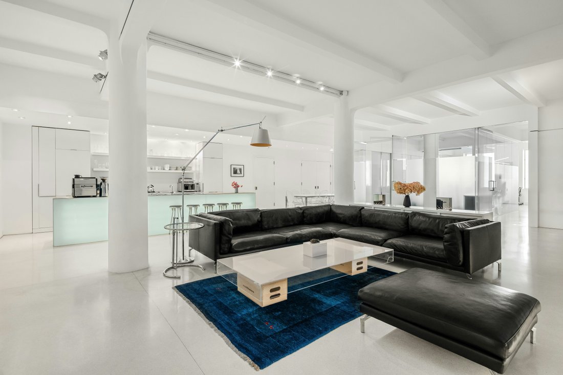 Condo in New York, New York, United States 2 - 17847570