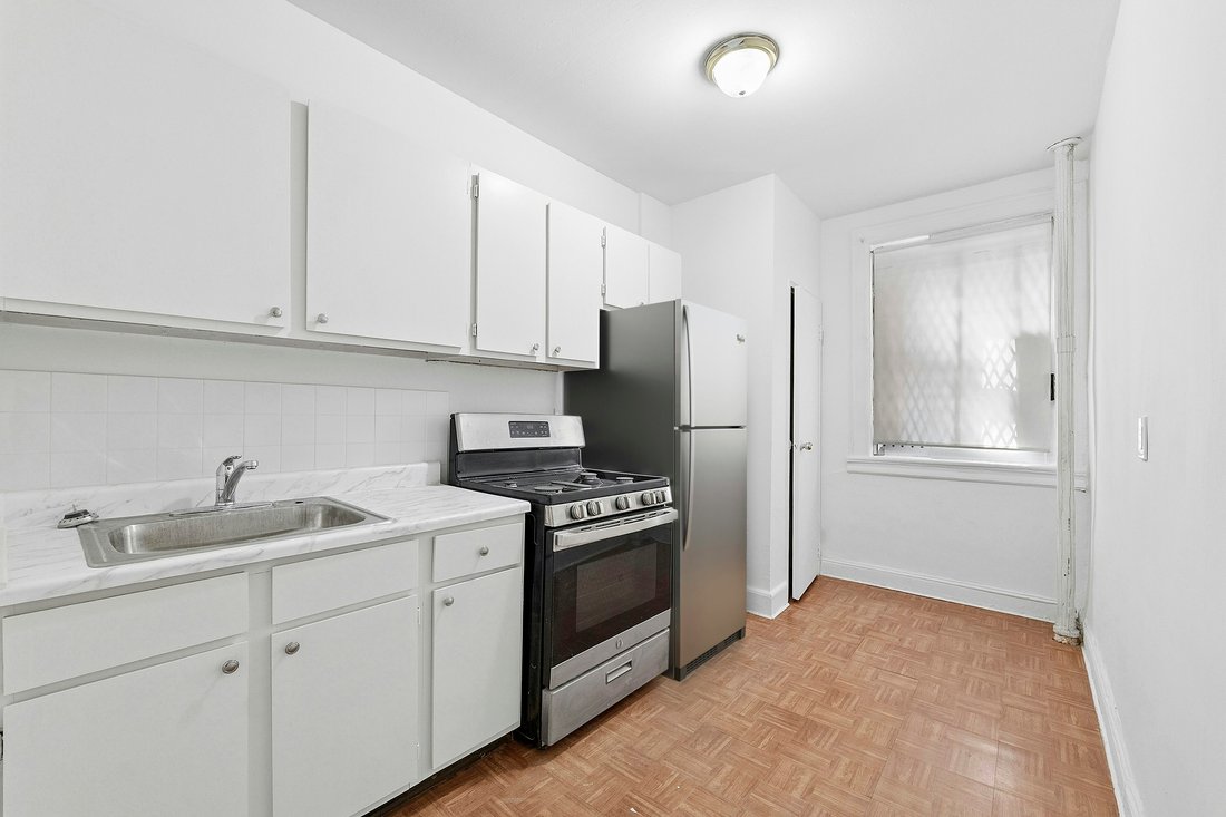 Co Op in New York, New York, United States 1 - 17560637