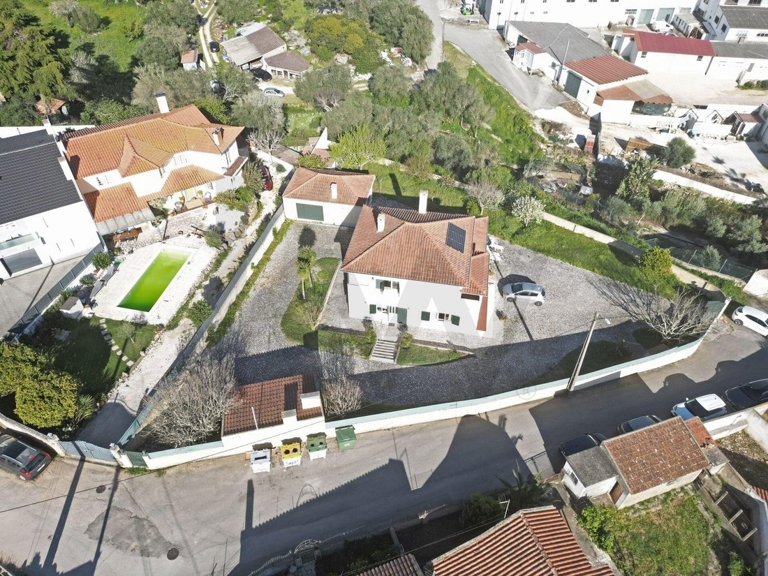 Casa a São João das Lampas, Lisbona, Portogallo 1 - 17931393