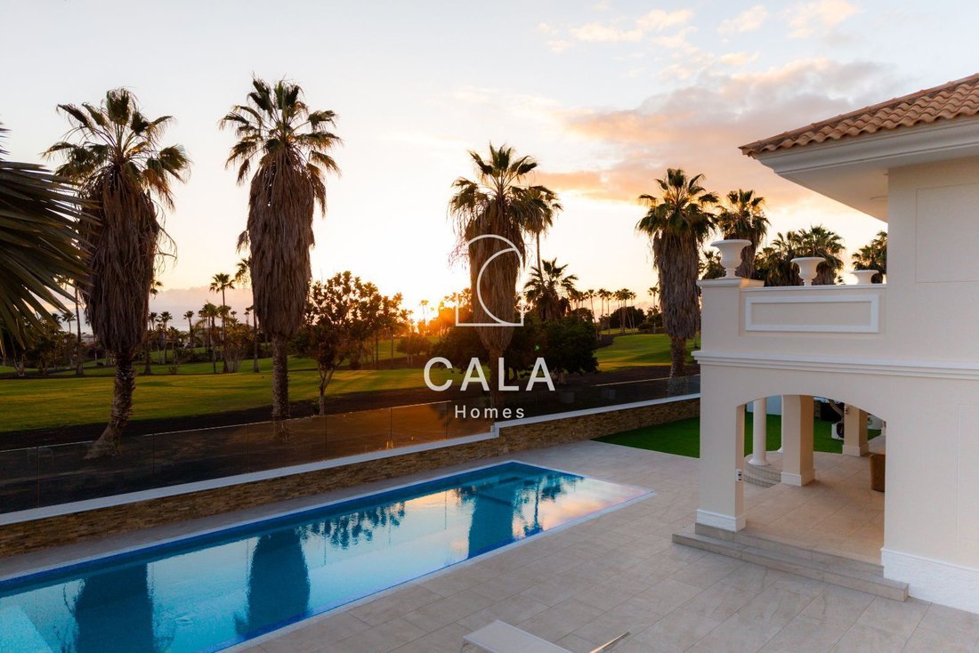 Villa in La Caleta, Adeje, Canary Islands 1 - 17928120