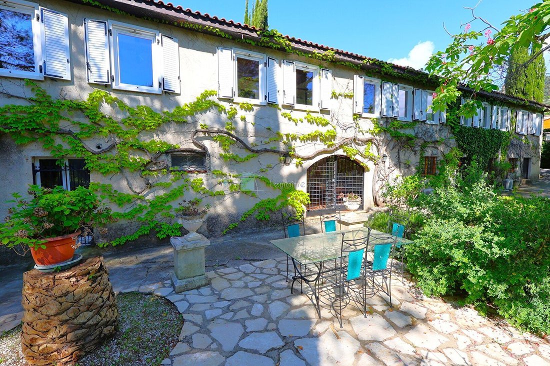 House in Grasse, Provence-Alpes-Côte d'Azur, France 1 - 16334975
