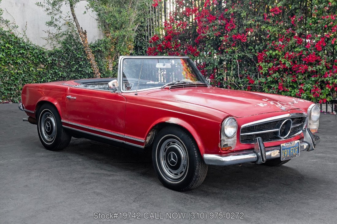 Mercedes-Benz 230SL in Los Angeles, CA 3 - 17930822