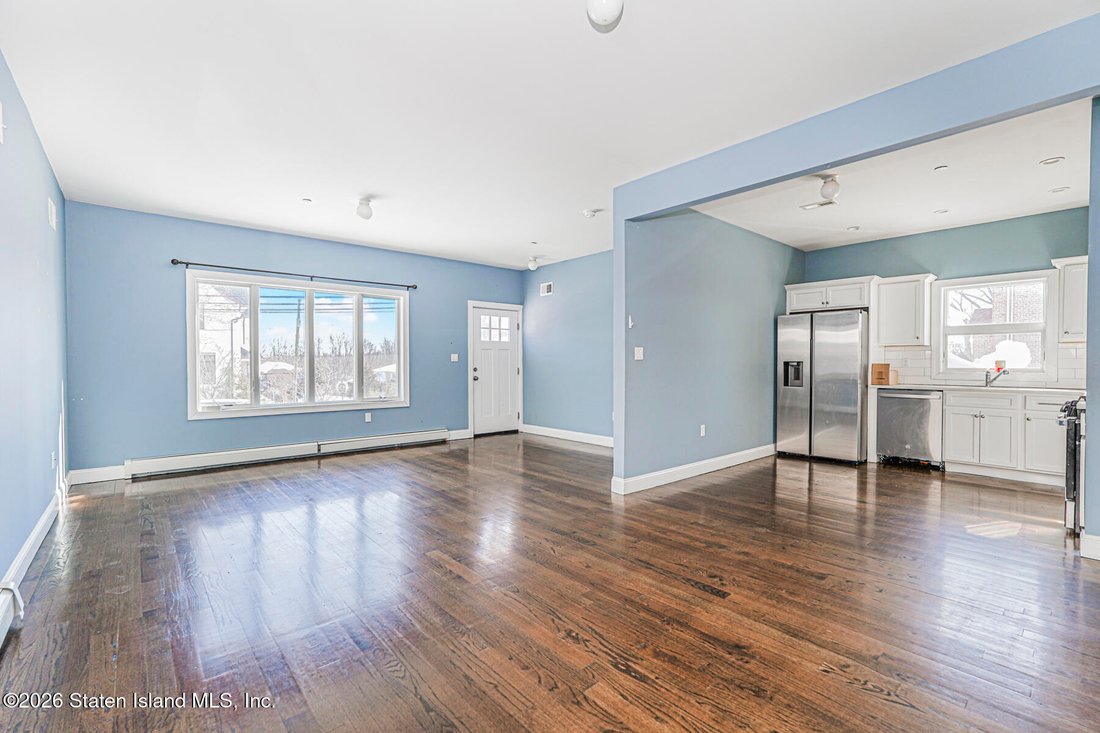 House in New York, New York, United States 4 - 17928577