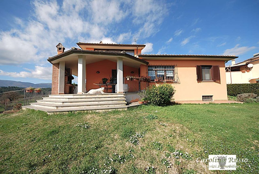 Villa in Castel Ritaldi, Umbria, Italy 1 - 17296439
