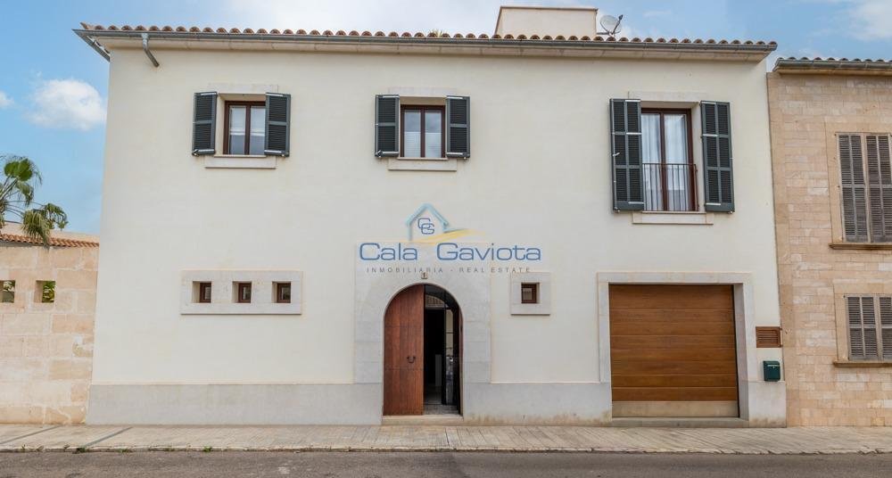 House in ses Salines, Balearic Islands, Spain 2 - 17932760