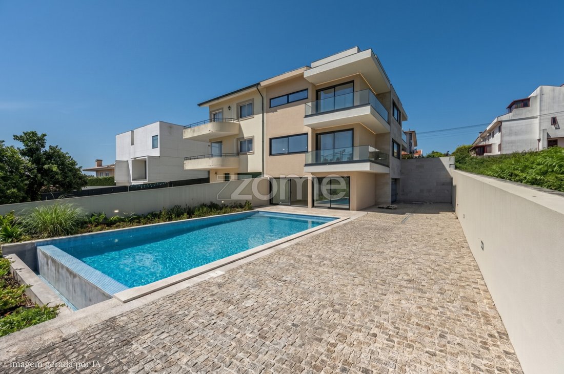 House in Canidelo, Porto District, Portugal 2 - 17848072