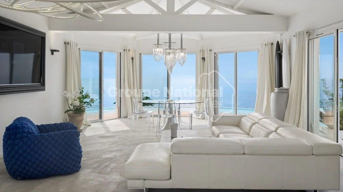 Villa in Théoule-sur-Mer, Provence-Alpes-Côte d'Azur, France 4 - 15826205
