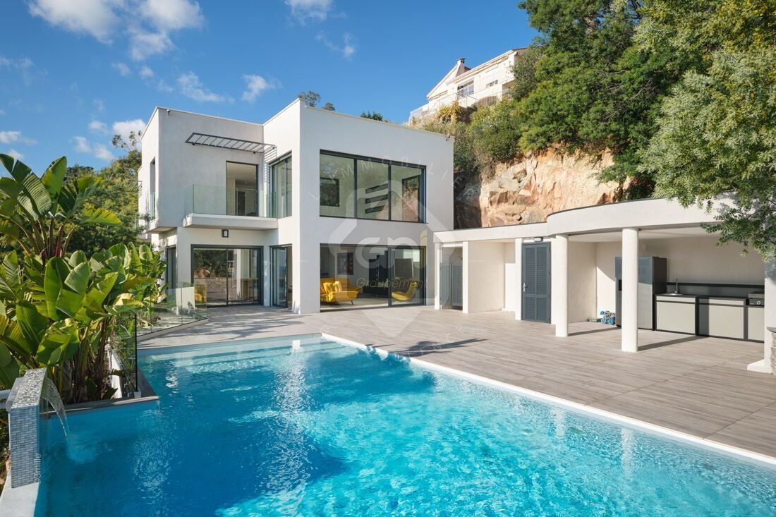 Villa in Le Grand Duc-Minelle, Mandelieu-la-Napoule, France 4 - 15690196