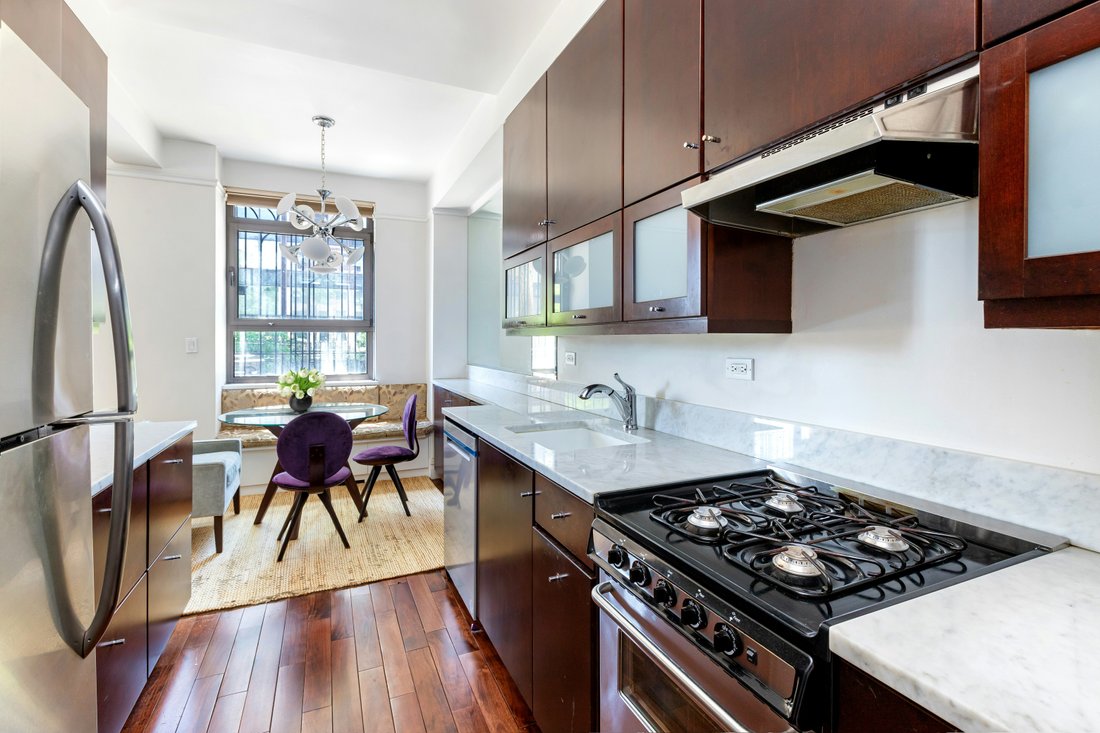 Co Op in New York, New York, United States 2 - 17687632