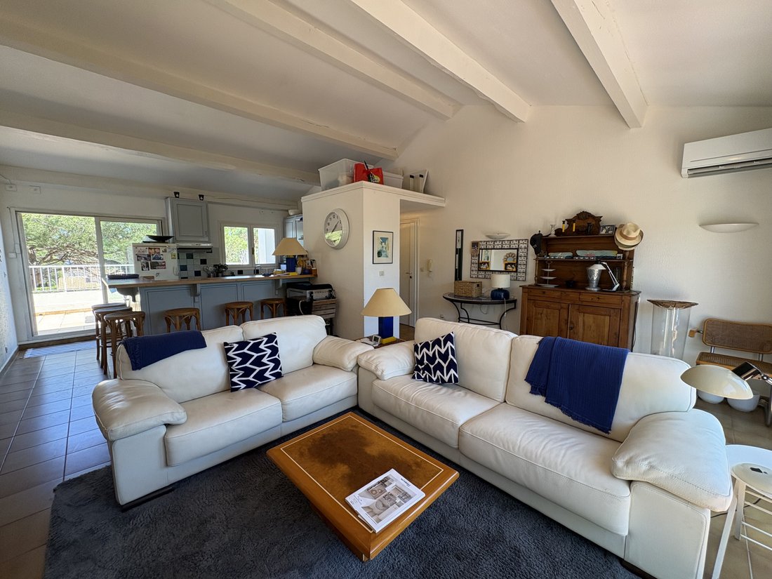 Apartment in Hyeres, Provence-Alpes-Côte d'Azur, France 4 - 17929743
