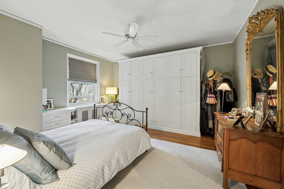 Co Op in Bronxville, New York, United States 5 - 17667056