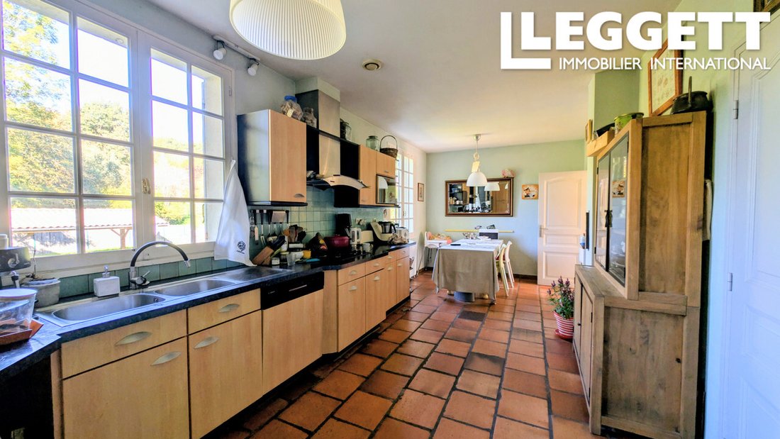 House in Fargues-Saint-Hilaire, Nouvelle-Aquitaine, France 3 - 17935251
