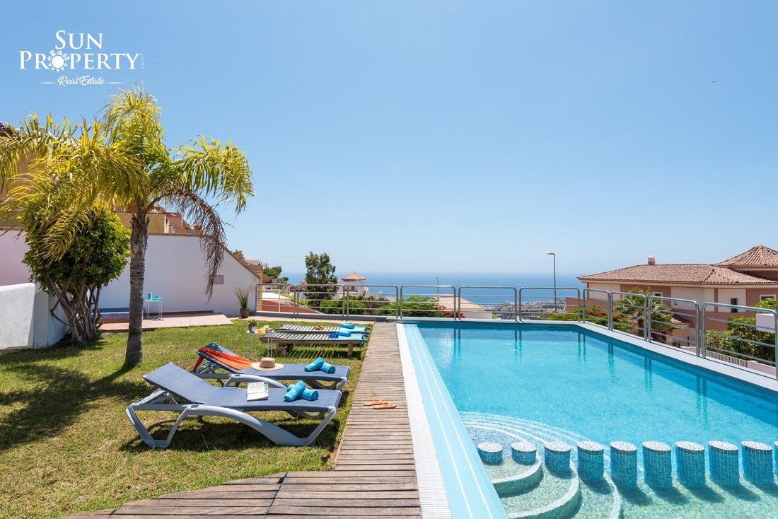 Villa in Costa Adeje, Adeje, Canary Islands 3 - 17935134