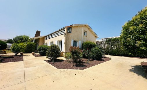 House in Ancien Hôpital, Beziers, France 1