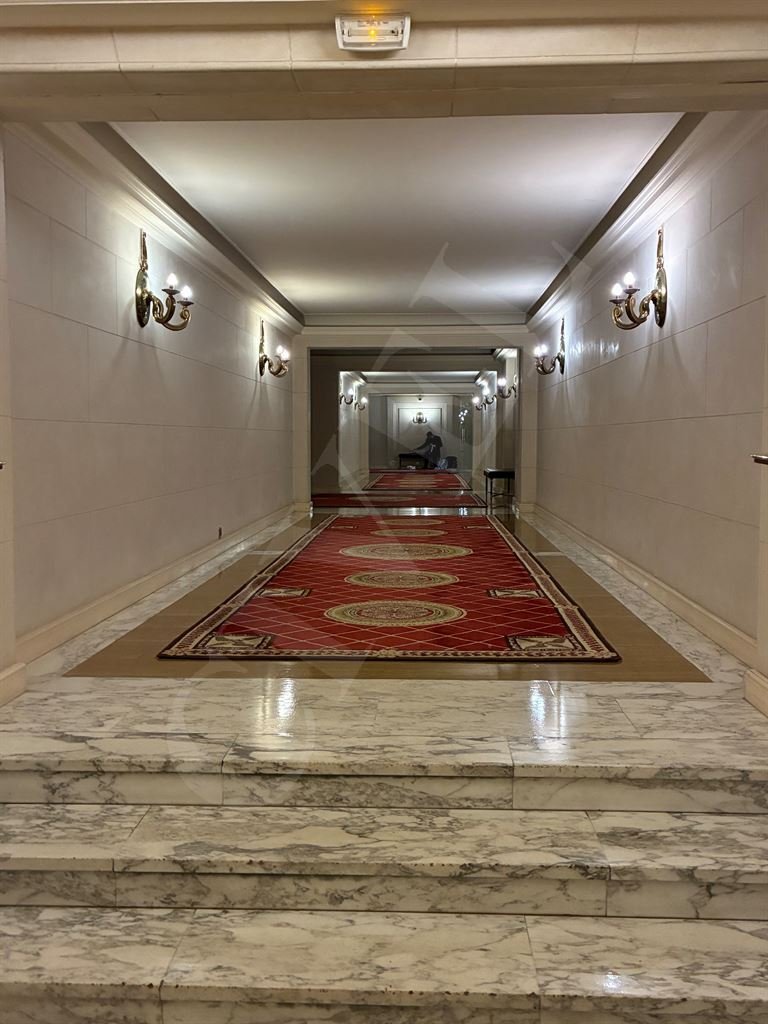Apartment in Triangle d'Or, Paris 8e Arrondissement, Paris 5 - 17929422