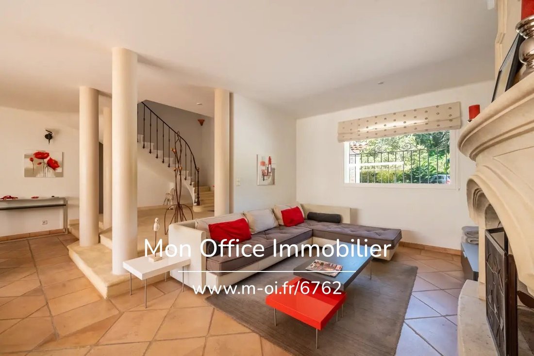 Villa in Les Faurys, Venelles, France 5 - 17935168