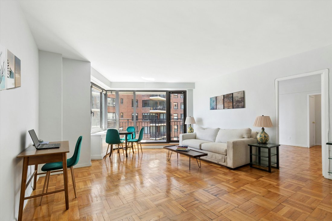 Co Op in New York, New York, United States 4 - 17799203