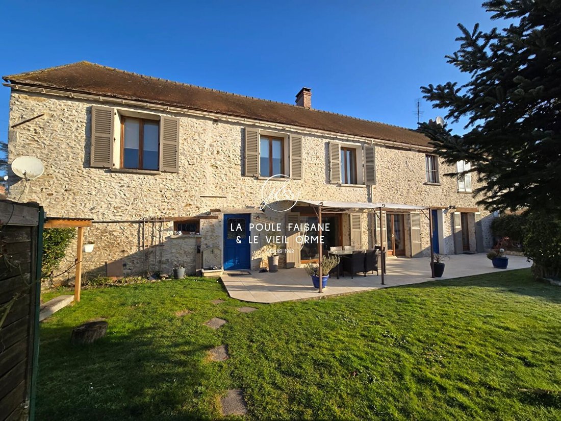 House in Rochefort-en-Yvelines, Ile-de-France, France 1 - 17473809