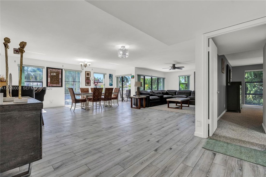Co Op in Fort Lauderdale, Florida, United States 3 - 17933138