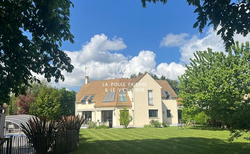 House in Rambouillet, Ile-de-France, France 1