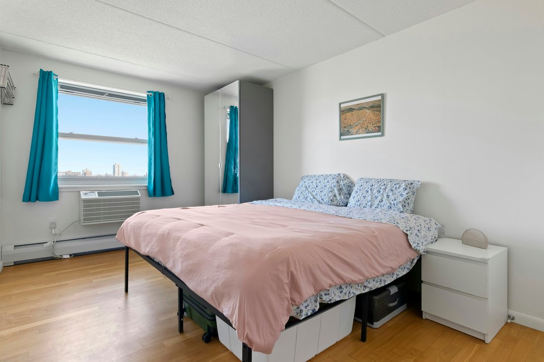 Co Op in New York, New York, United States 3 - 17748292