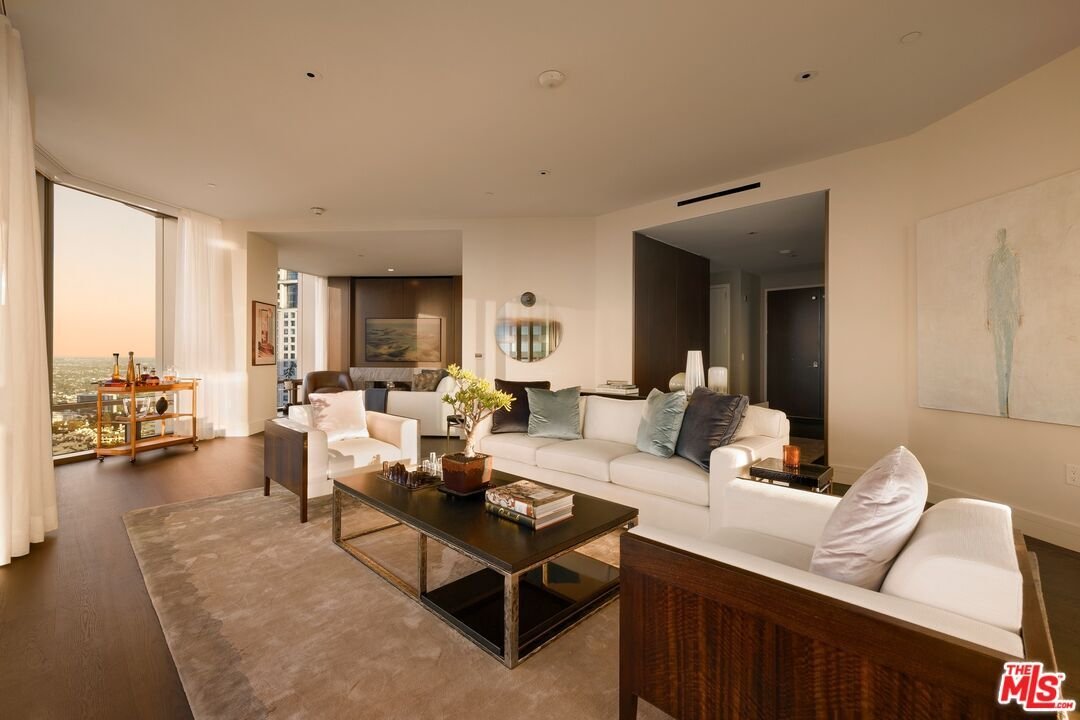 Condo in Los Angeles, California, United States 4 - 17930099