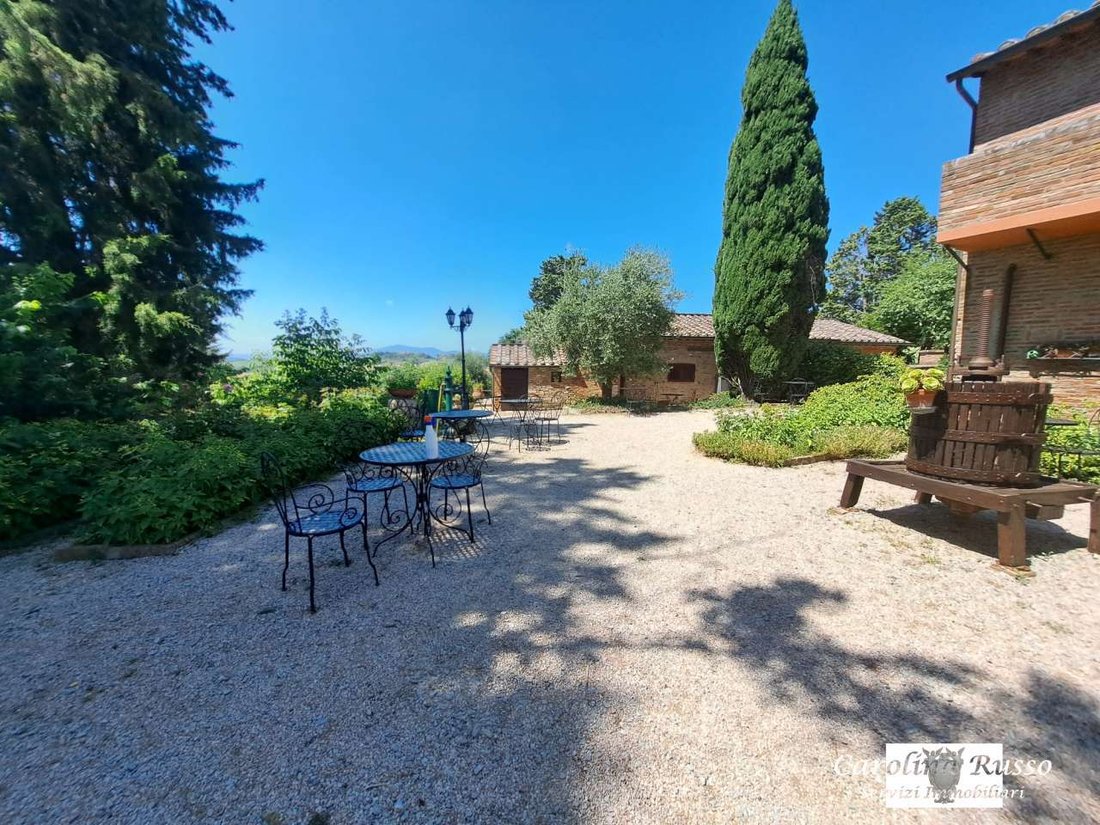 Country House in Castiglione del Lago, Umbria, Italy 3 - 16623707