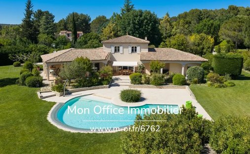 Villa in Les Faurys, Venelles, France 1