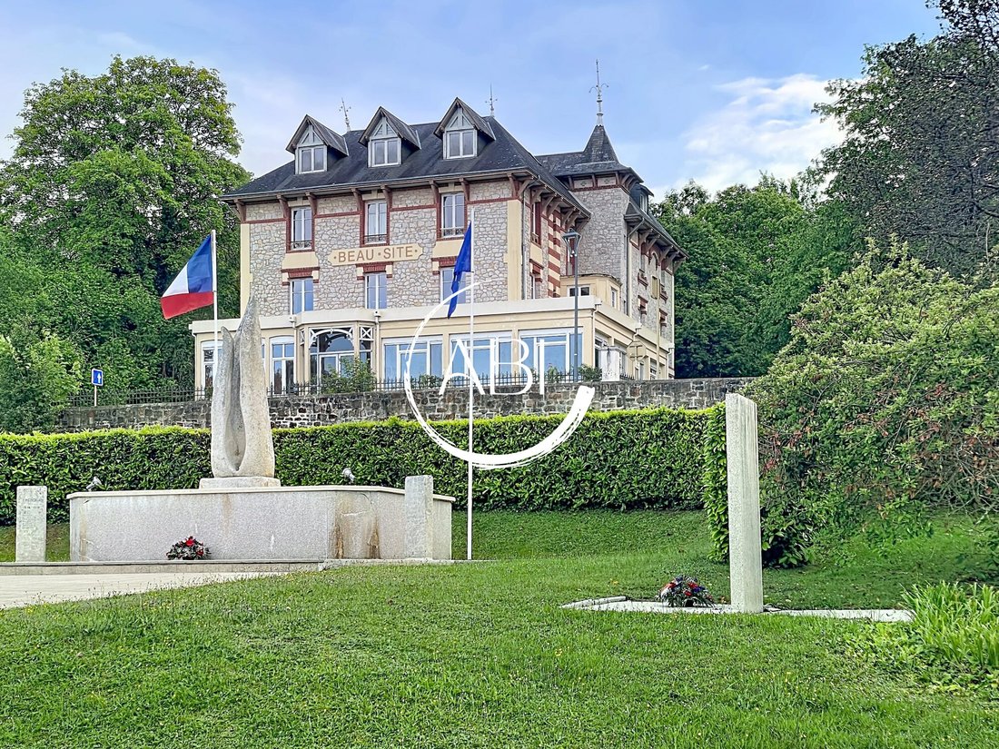 Villa in Bagnoles-de-l'Orne-Normandie, Normandy, France 2 - 17936662