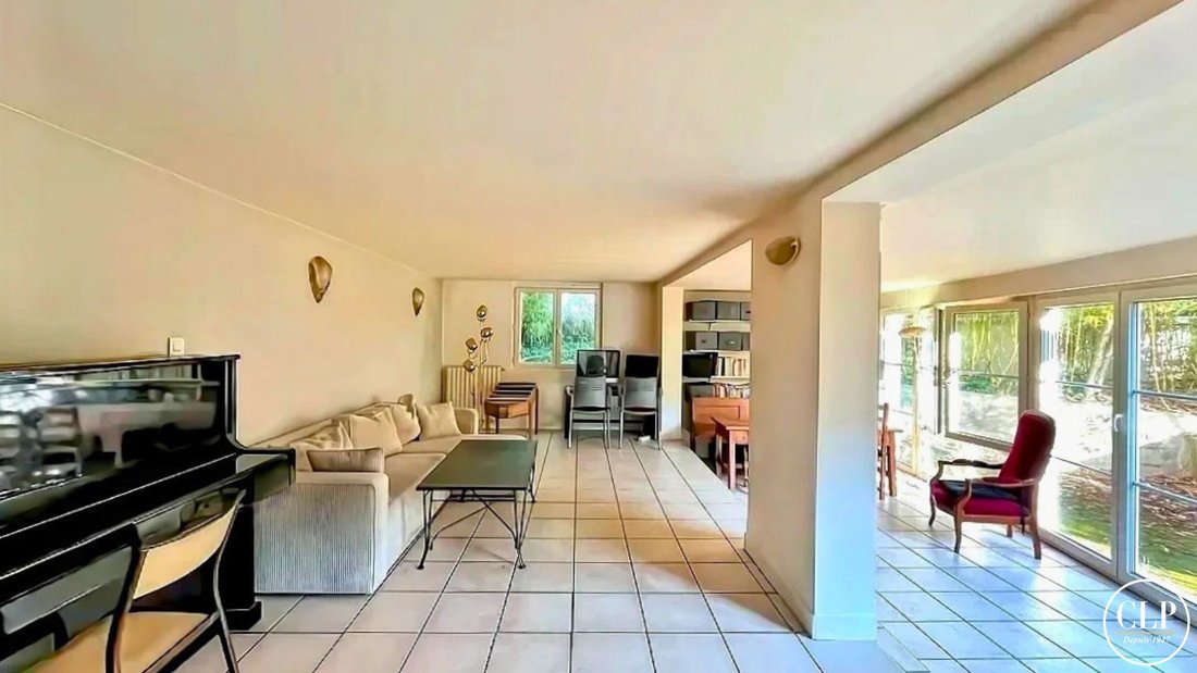 House in Arrondissement of Bobigny, Ile-de-France, France 4 - 16970564