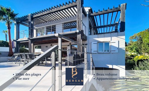 Villa in Exterieurs, Frejus, France 1
