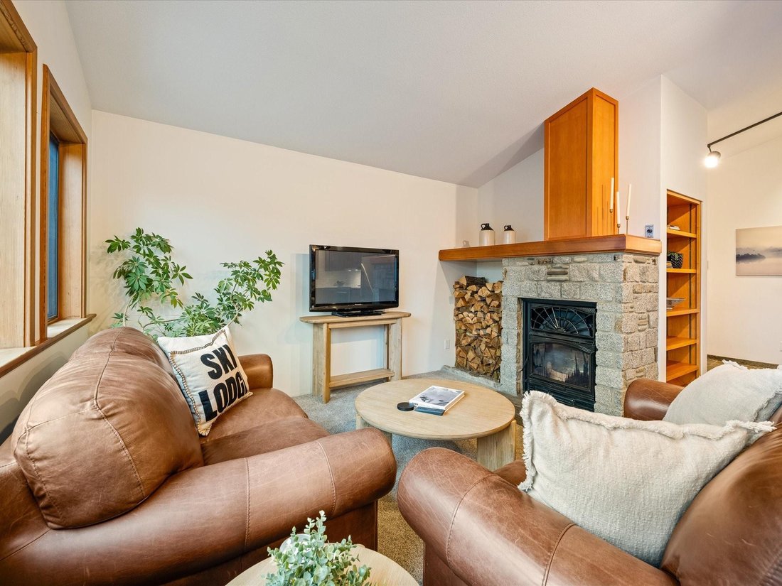 House in Whistler, British Columbia, Canada 3 - 17941727