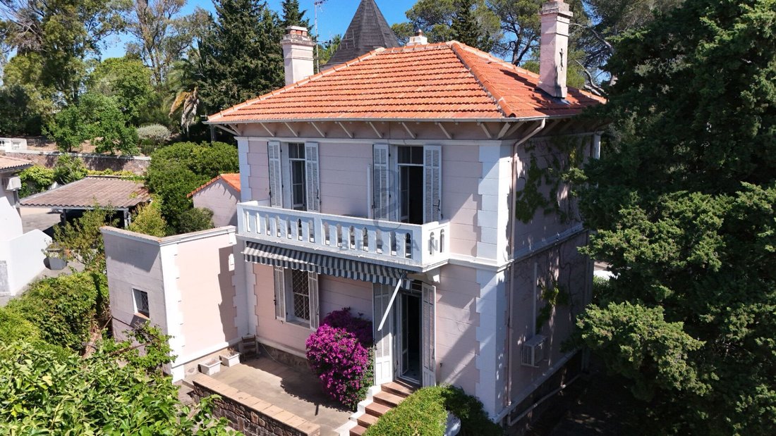 Villa in Le Dramont-Agay-Anthéor-Le Trayas, Saint-Raphaël, France 3 - 16409851