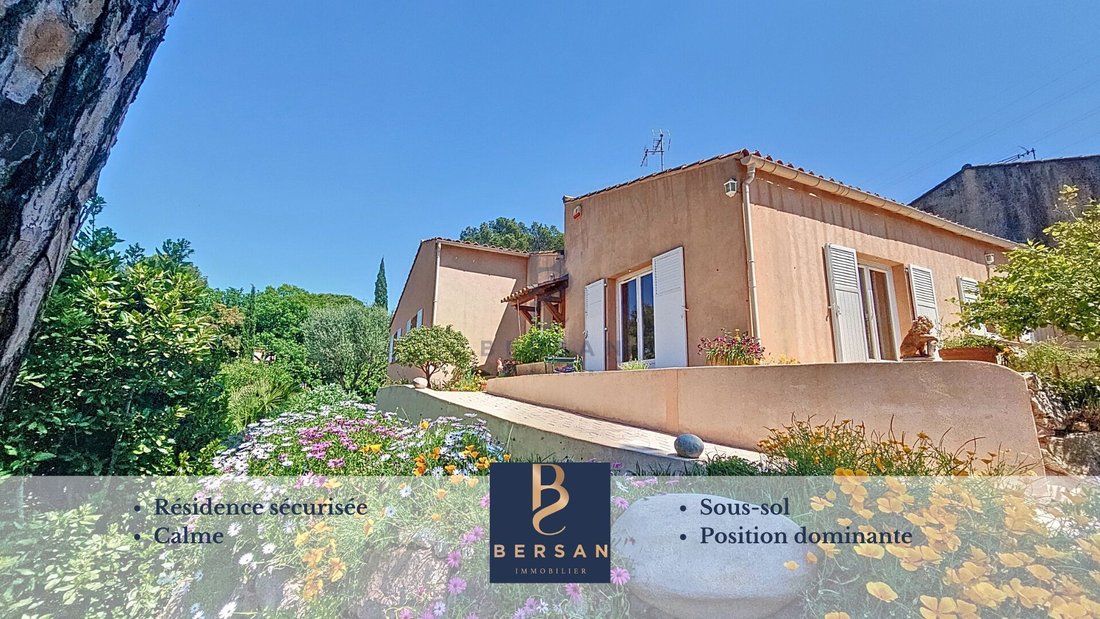 Villa in Exterieurs, Frejus, France 1 - 16409684