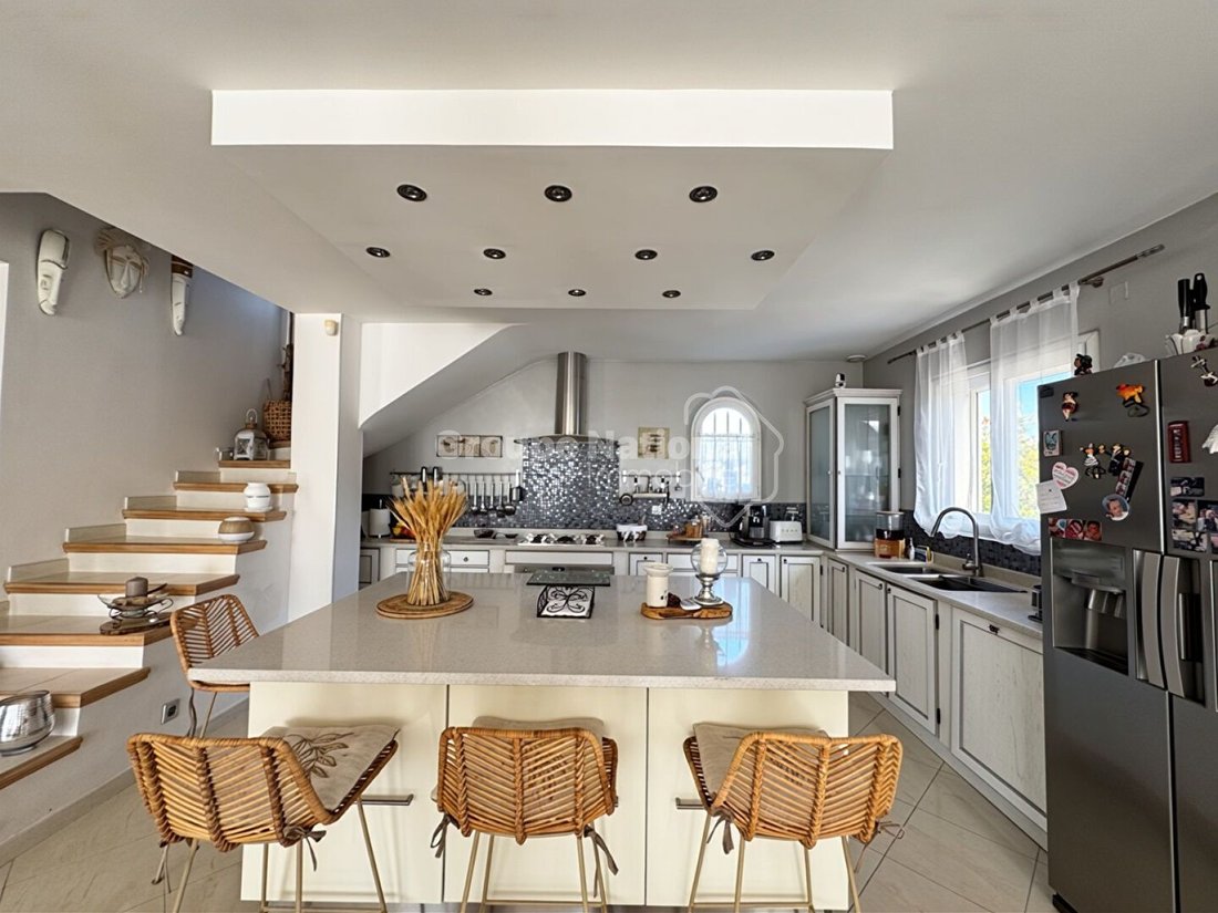 House in Marignane, Provence-Alpes-Côte d'Azur, France 3 - 16473888