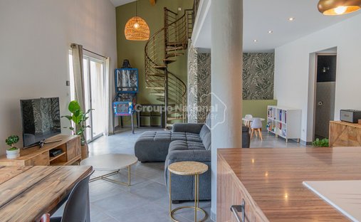 House in Centre Ville, Aigues-Mortes, France 1