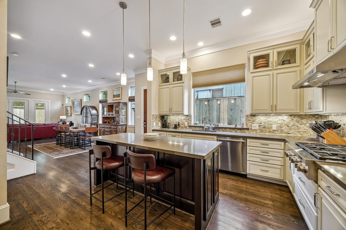 House in Houston, Texas, United States 3 - 17935428