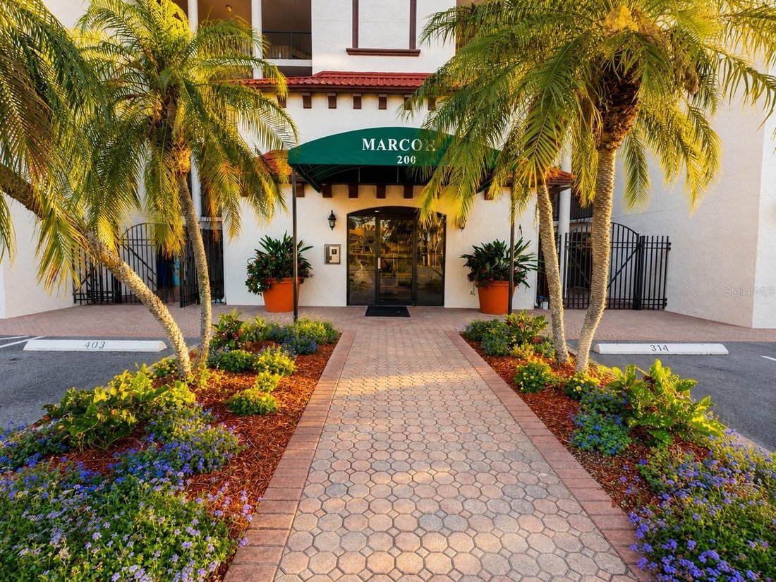 Condo in Treasure Island, Florida, United States 3 - 17928887