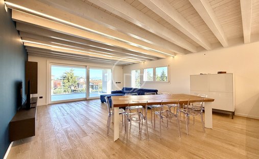 Penthouse à San Felice del Benaco, Lombardie, Italie 1