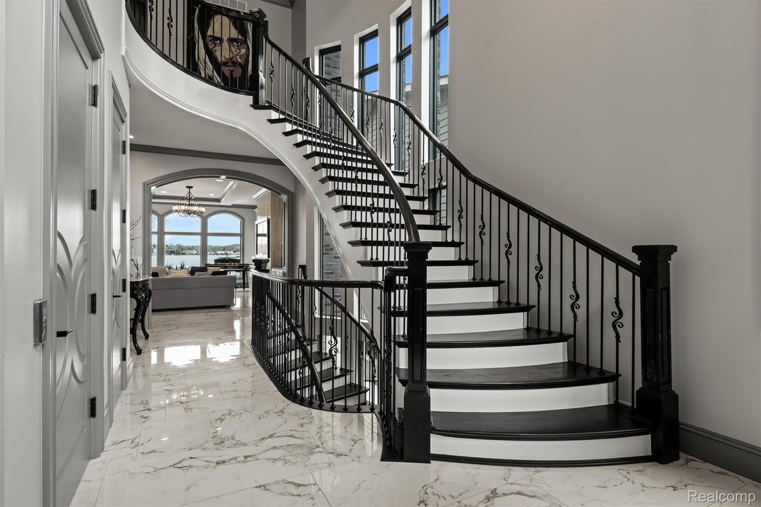 House in Farmington Hills, Michigan, United States 4 - 17935393