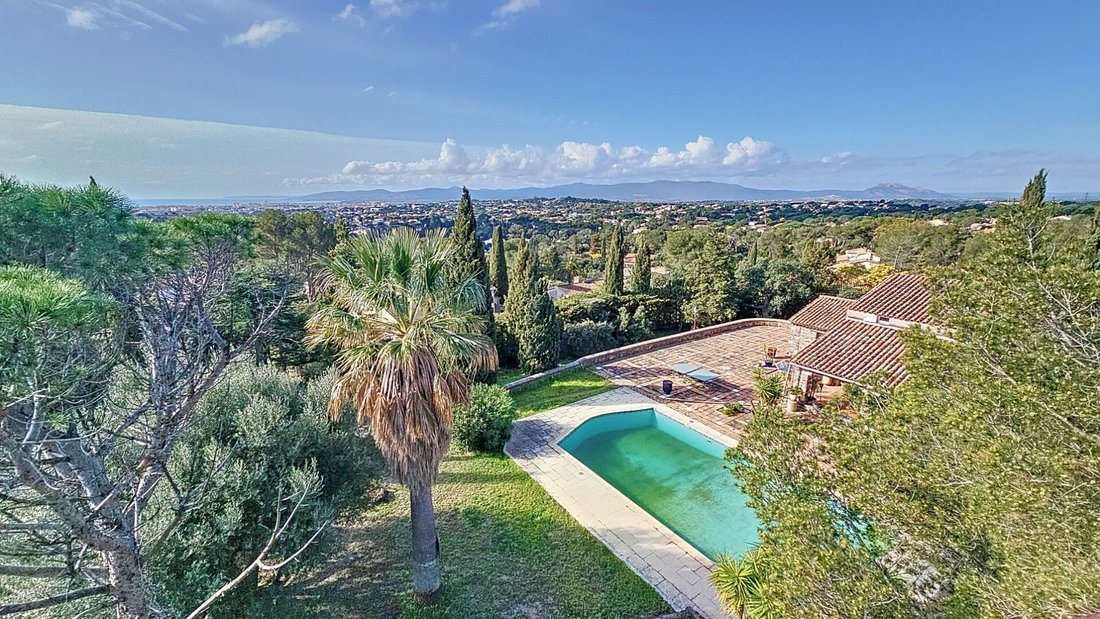 Villa in Exterieurs, Frejus, France 2 - 16409771