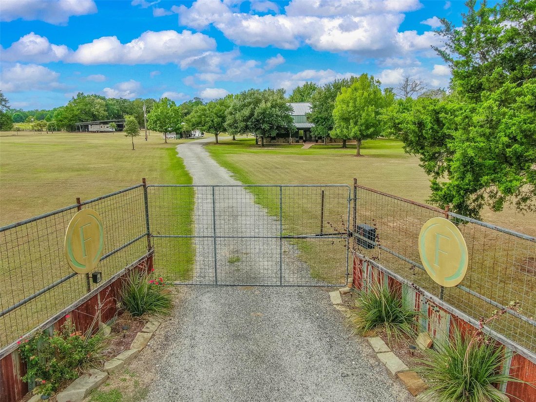House in Caldwell, Texas, United States 1 - 17934257