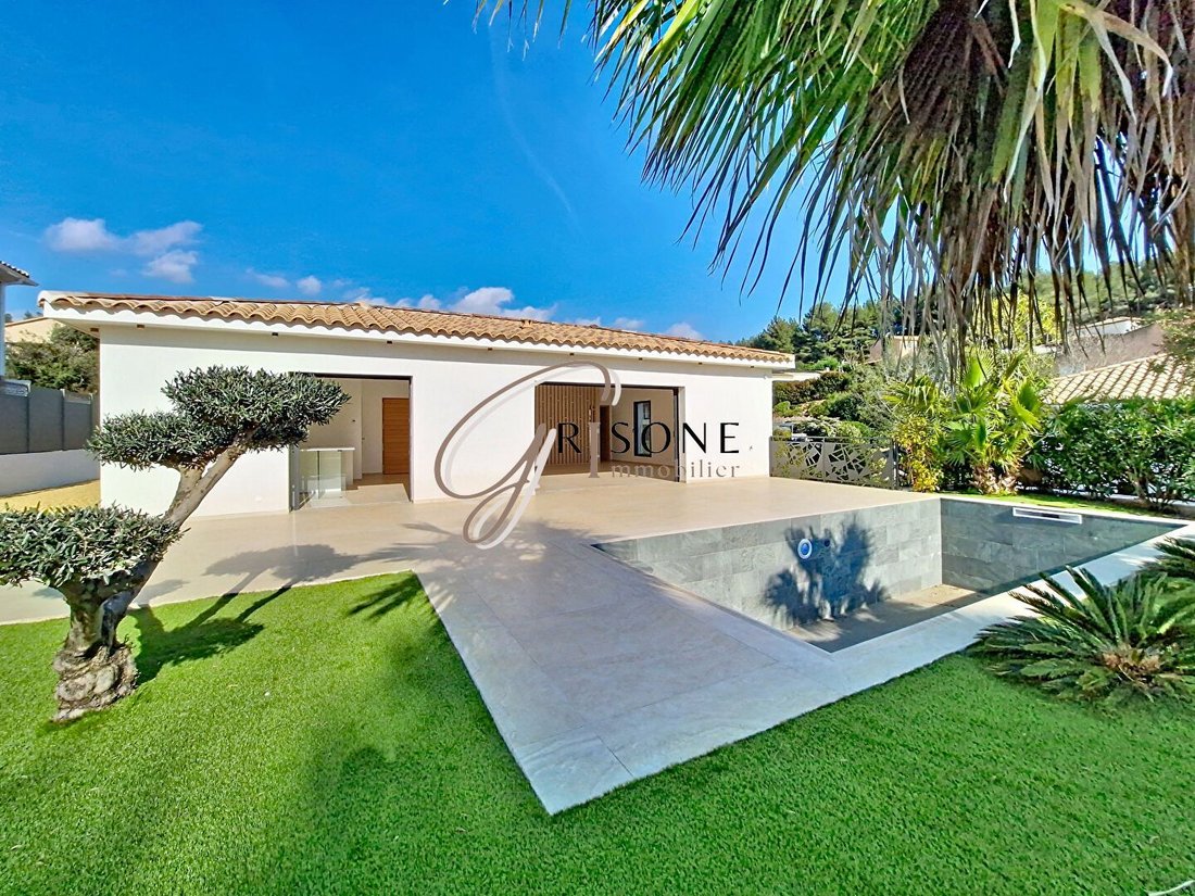 Villa in Nord, Sanary-sur-Mer, France 1 - 17289139