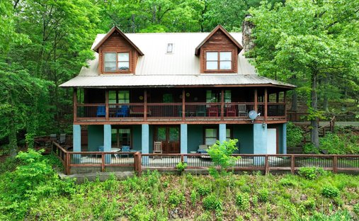 House in Tellico Plains, Tennessee, United States 1