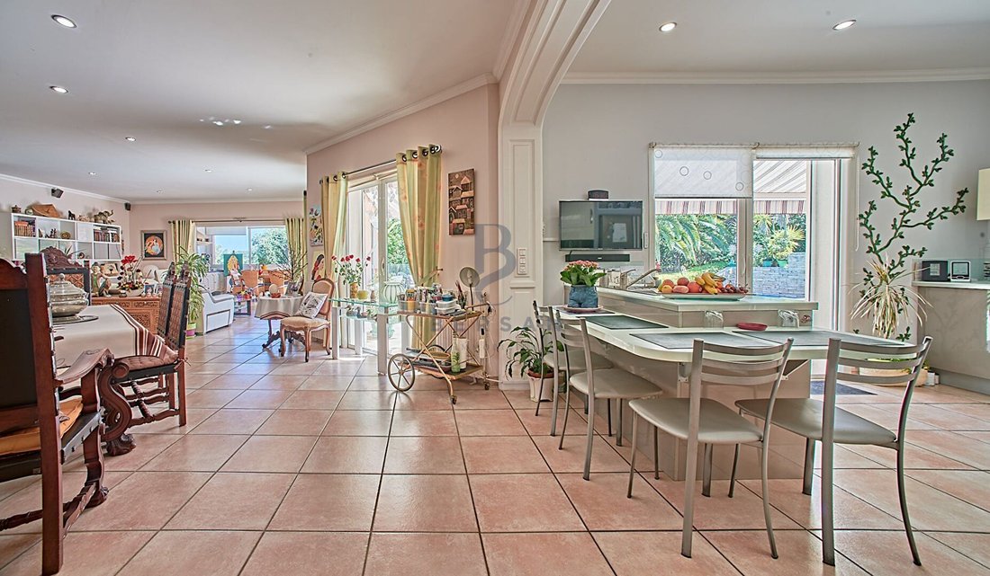 Villa in Le Dramont-Agay-Anthéor-Le Trayas, Saint-Raphaël, France 5 - 17629150